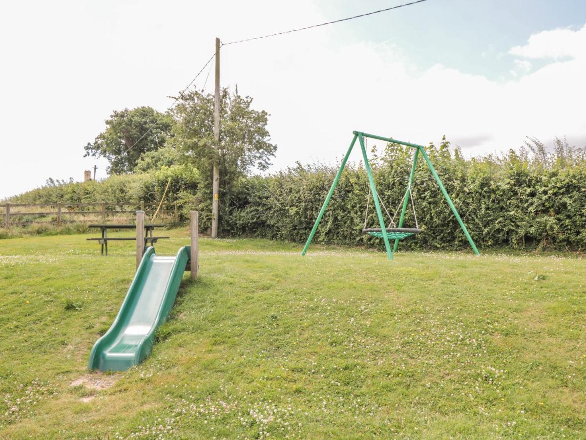 Oak Apple Villa Newton Abbot Exterior photo