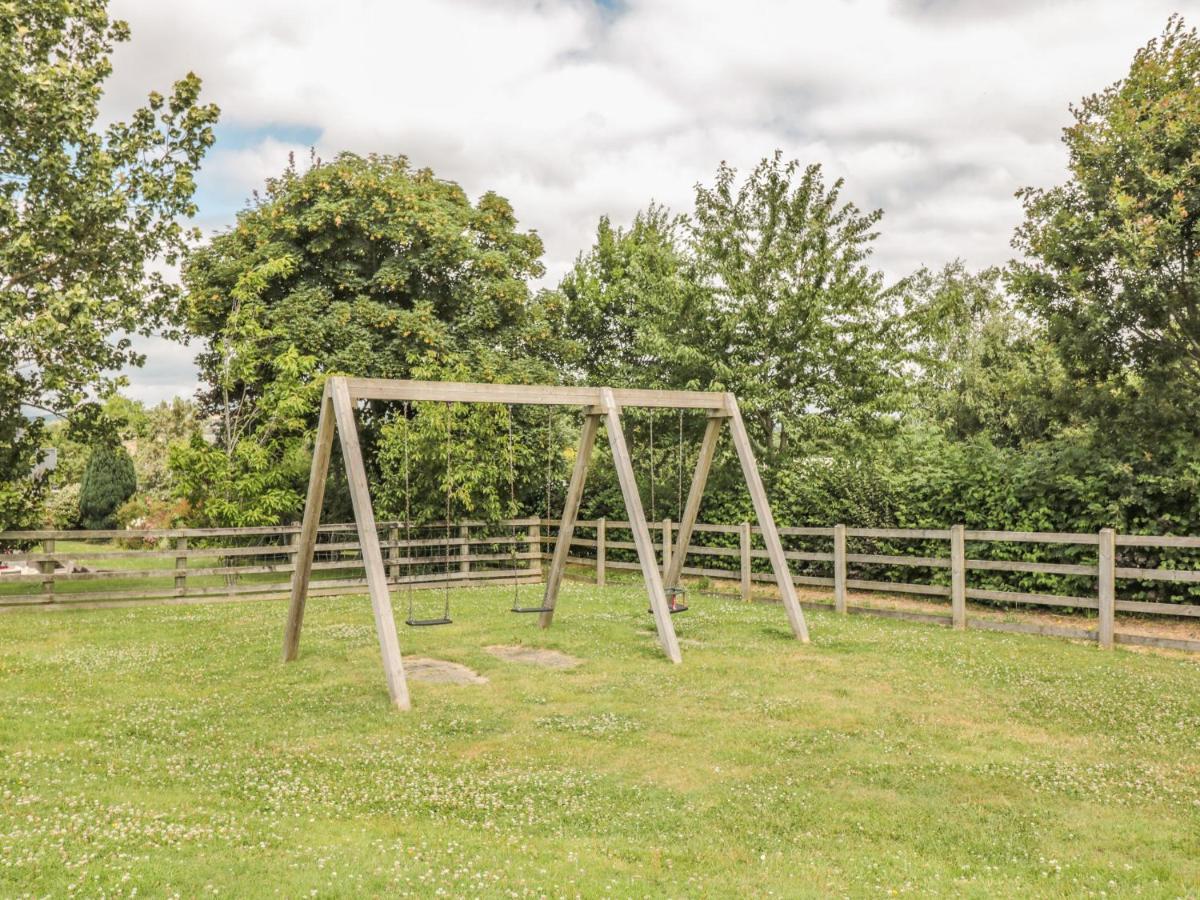 Oak Apple Villa Newton Abbot Exterior photo